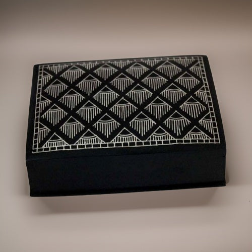 Bidri Silver Inlay Mesh Pattern Art Box (4inch) | Bidri Work | Bidri Art